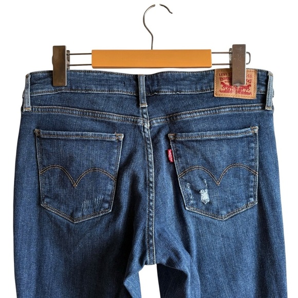 Levi’s 711 Skinny Jeans Sz 28 Distressed with Holes at Knees Classic Blue Wash - Picture 7 of 15